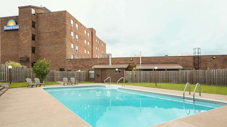 <b>Days Inn & Conference Centre Renfrew Pool</b>. Images powered by <a href="https://iceportal.shijigroup.com/" title="IcePortal" target="_blank">IcePortal</a>.