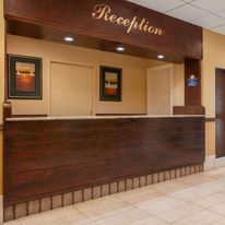 Days Inn & Conference Centre Renfrew