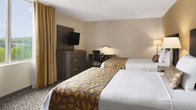 Travelodge Hotel Niagara Falls Fallsview Room