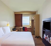 Ibis Manado City Center Blvd Hotel Room