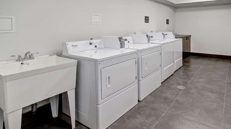 <b>Hampton Inn & Suites Medicine Hat Other</b>. Images powered by <a href="https://iceportal.shijigroup.com/" title="IcePortal" target="_blank">IcePortal</a>.