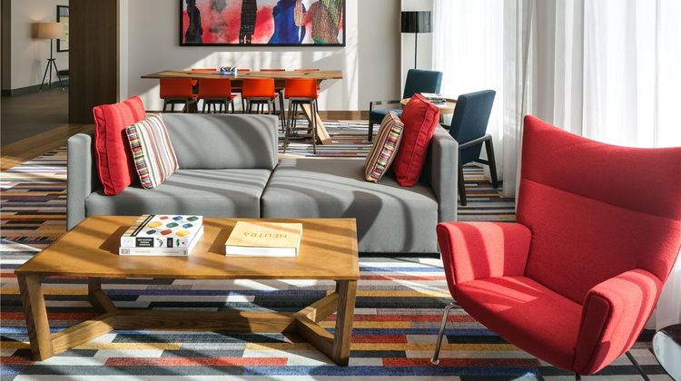 Hyatt Regency Bloomington Lobby