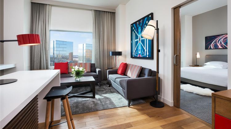 Hyatt Regency Bloomington Suite