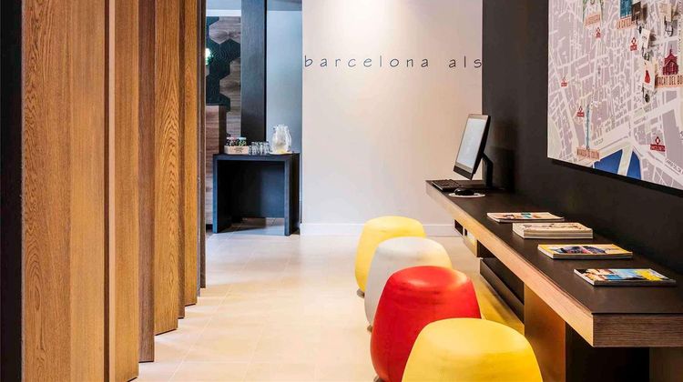 Ibis Styles Barcelona Centro Exterior