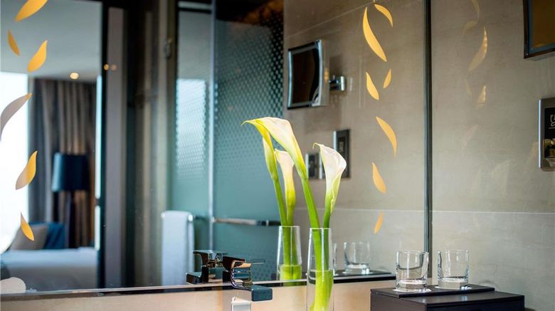 <b>Sofitel Lianyungang Suning Room</b>. Images powered by <a href="https://iceportal.shijigroup.com/" title="IcePortal" target="_blank">IcePortal</a>.