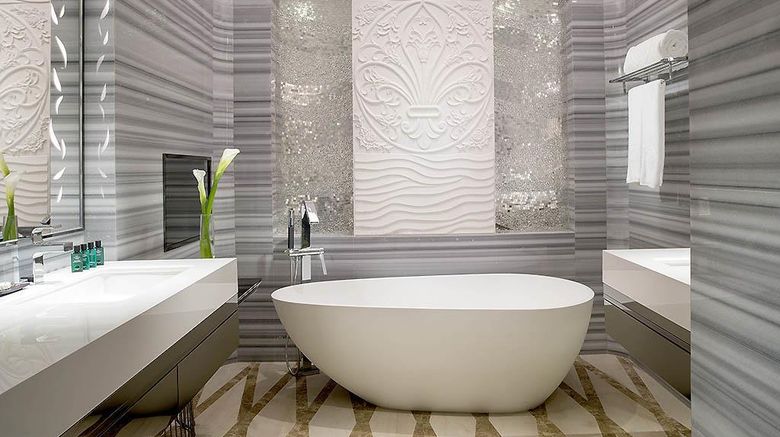 <b>Sofitel Lianyungang Suning Suite</b>. Images powered by <a href="https://iceportal.shijigroup.com/" title="IcePortal" target="_blank">IcePortal</a>.