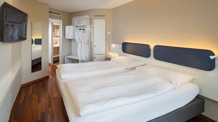 Hotel Welcome Inn Room