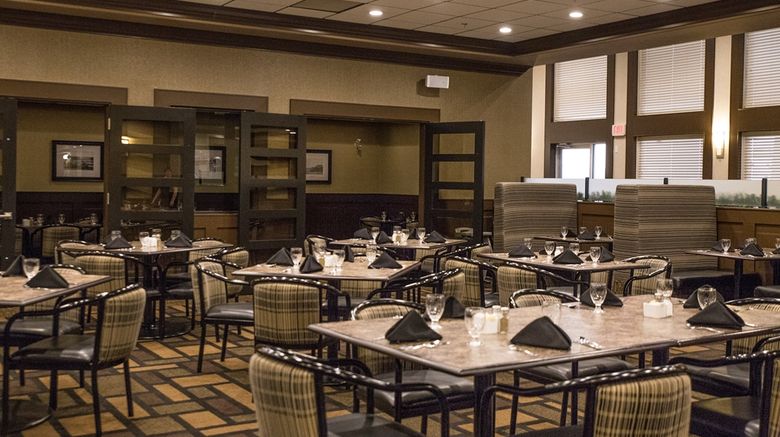 <b>Chateau Nova Peace River Restaurant</b>. Images powered by <a href="https://iceportal.shijigroup.com/" title="IcePortal" target="_blank">IcePortal</a>.