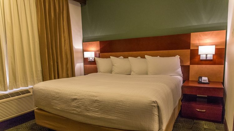 Chateau Nova Peace River Suite