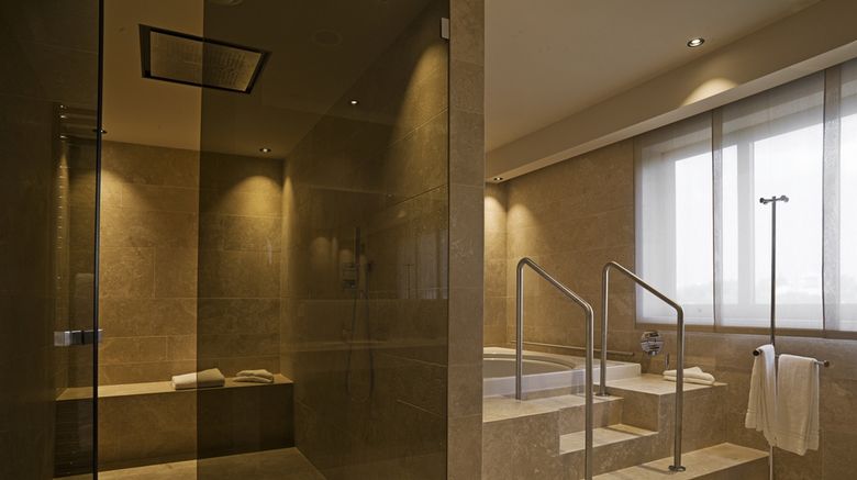 <b>A.Roma Lifestyle Hotel Suite</b>. Images powered by <a href="https://iceportal.shijigroup.com/" title="IcePortal" target="_blank">IcePortal</a>.