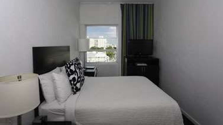 <b>Albion Hotel South Beach Room</b>. Images powered by <a href="https://iceportal.shijigroup.com/" title="IcePortal" target="_blank">IcePortal</a>.
