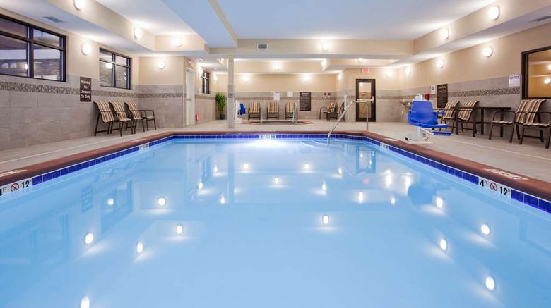 <b>Homewood Suites by Hilton Davenport Pool</b>. Images powered by <a href="https://iceportal.shijigroup.com/" title="IcePortal" target="_blank">IcePortal</a>.