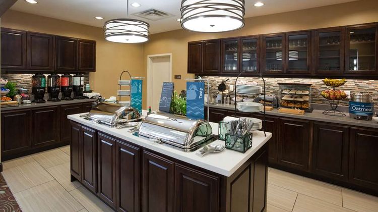 Homewood Suites by Hilton Davenport Restaurant