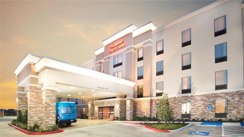 Hampton Inn  and  Suites La Porte Exterior. Images powered by <a href="https://iceportal.shijigroup.com" target="_blank" rel="noopener">Ice Portal</a>.