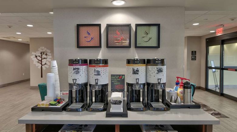 <b>Hampton Inn & Suites Las Cruces I-10 Restaurant</b>. Images powered by <a href="https://iceportal.shijigroup.com/" title="IcePortal" target="_blank">IcePortal</a>.