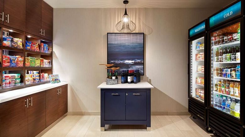 <b>Homewood Suites San Diego Mission Valley Restaurant</b>. Images powered by <a href="https://iceportal.shijigroup.com/" title="IcePortal" target="_blank">IcePortal</a>.