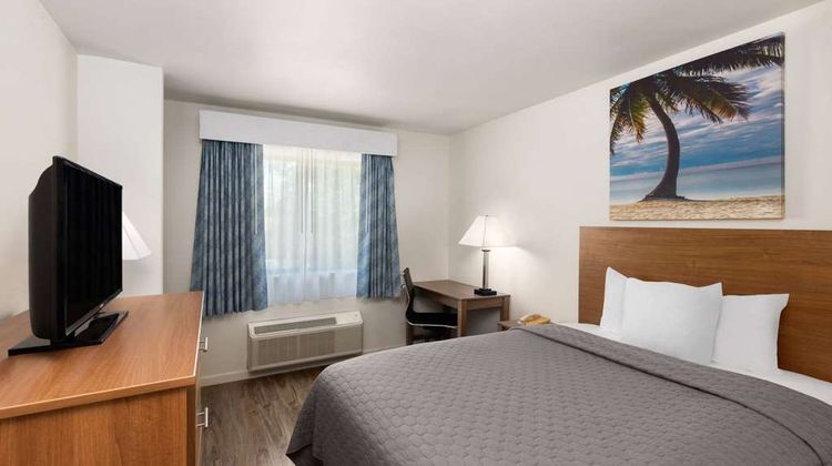 Days Inn Biloxi Beach Room