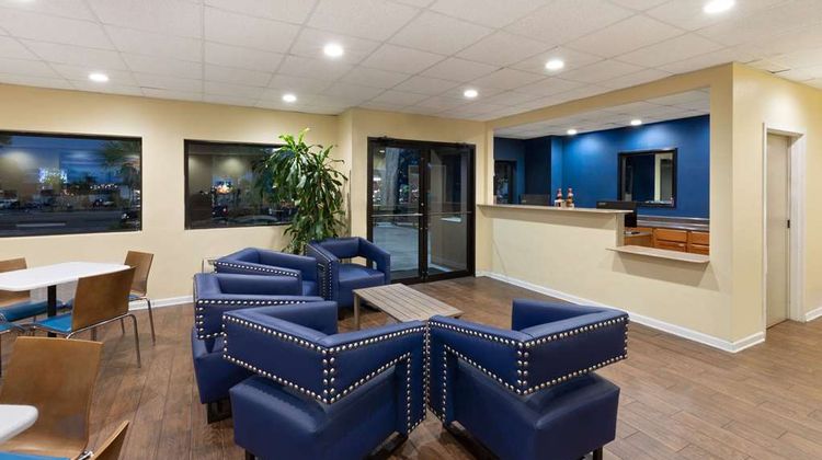 Days Inn Biloxi Beach Lobby