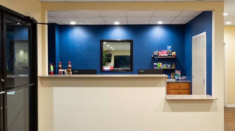 Days Inn Biloxi Beach Lobby