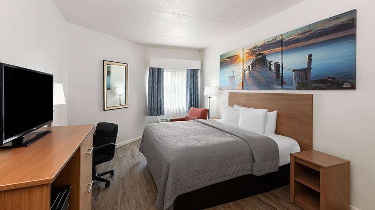 Days Inn Biloxi Beach Room