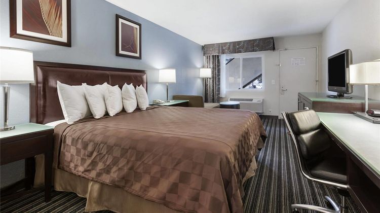 Days Inn Morton Room