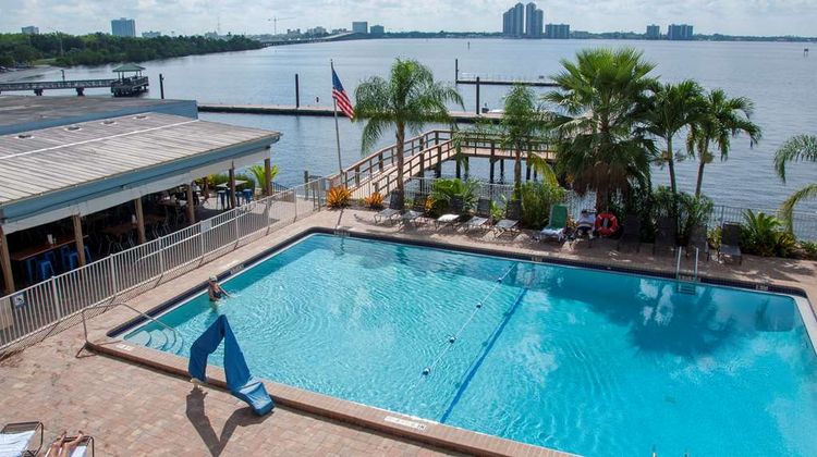 Best Western Fort Myers Waterfront Pool