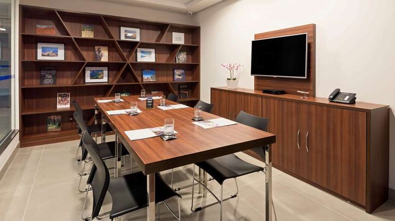 <b>Tryp by Wyndham Sao Paulo Guarulhos Arpt Meeting</b>. Images powered by <a href="https://iceportal.shijigroup.com/" title="IcePortal" target="_blank">IcePortal</a>.
