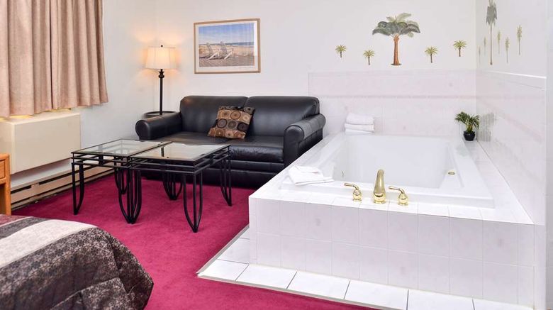 <b>Sauk River Inn & Suites-Travelodge Hotel Suite</b>. Images powered by <a href="https://iceportal.shijigroup.com/" title="IcePortal" target="_blank">IcePortal</a>.