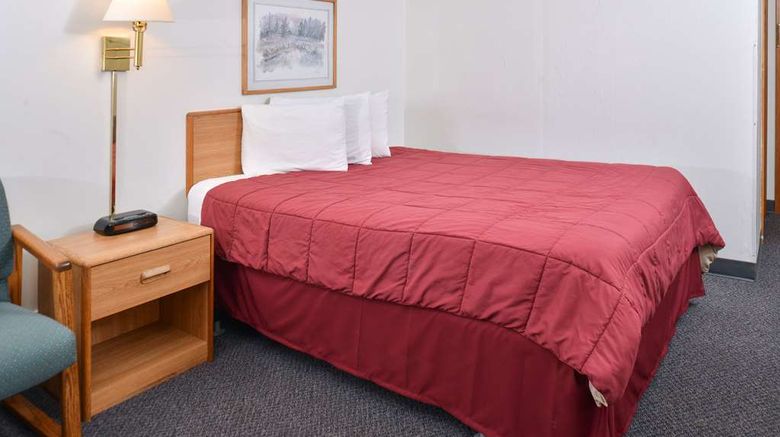 <b>Sauk River Inn & Suites-Travelodge Hotel Room</b>. Images powered by <a href="https://iceportal.shijigroup.com/" title="IcePortal" target="_blank">IcePortal</a>.
