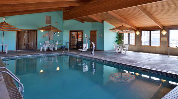 Sauk River Inn & Suites-Travelodge Hotel Pool