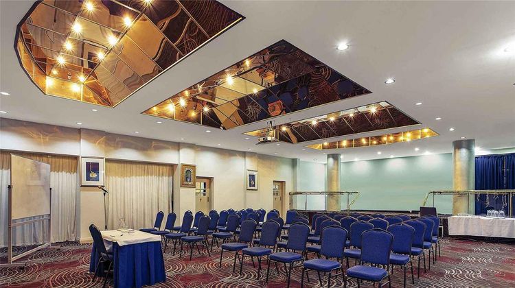 Mercure Monte Pio Hotel & Conference Ctr Meeting