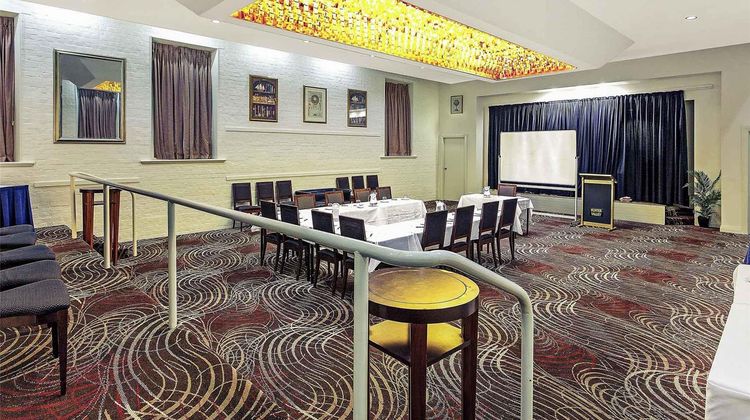 Mercure Monte Pio Hotel & Conference Ctr Meeting