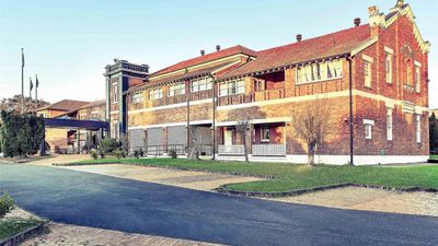 Mercure Monte Pio Hotel & Conference Ctr