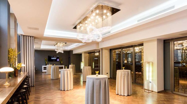 The Montcalm Royal London House Meeting