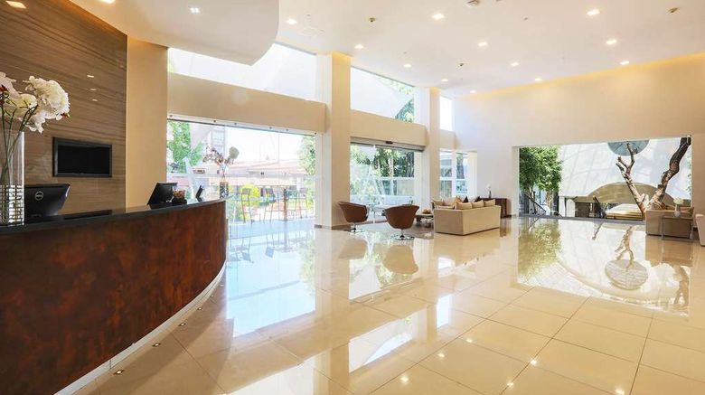 <b>Krystal Satelite Maria Barbara Lobby</b>. Images powered by <a href="https://iceportal.shijigroup.com/" title="IcePortal" target="_blank">IcePortal</a>.