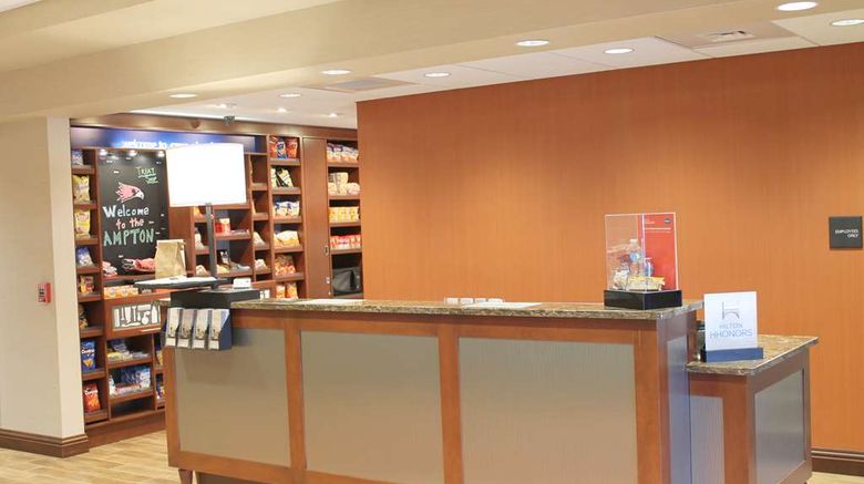 <b>Hampton Inn Cape Girardeau I-55 East Lobby</b>. Images powered by <a href="https://iceportal.shijigroup.com/" title="IcePortal" target="_blank">IcePortal</a>.
