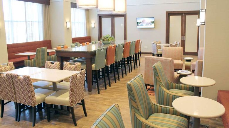 <b>Hampton Inn Cape Girardeau I-55 East Restaurant</b>. Images powered by <a href="https://iceportal.shijigroup.com/" title="IcePortal" target="_blank">IcePortal</a>.