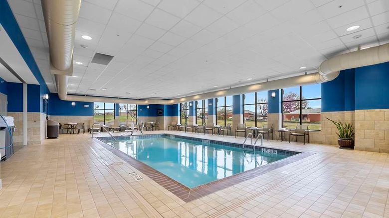 <b>Hampton Inn Cape Girardeau I-55 East Pool</b>. Images powered by <a href="https://iceportal.shijigroup.com/" title="IcePortal" target="_blank">IcePortal</a>.