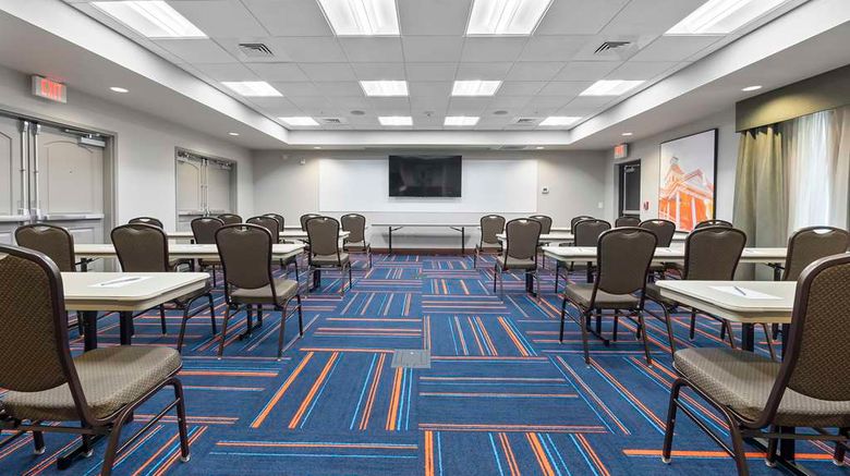 <b>Hampton Inn Cape Girardeau I-55 East Meeting</b>. Images powered by <a href="https://iceportal.shijigroup.com/" title="IcePortal" target="_blank">IcePortal</a>.