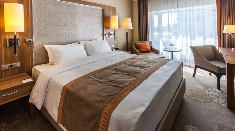 DoubleTree by Hilton Hotel Tyumen Room