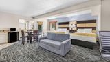 Baymont Inn & Suites Pigeon Forge Suite