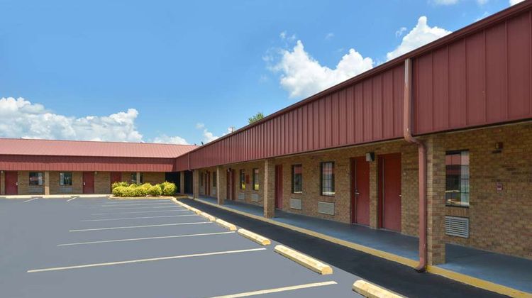 Americas Best Value Inn Exterior