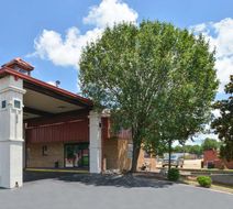 Americas Best Value Inn Exterior