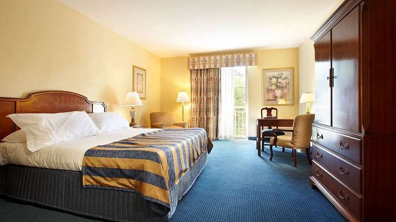<b>Trianon Bonita Bay Room</b>. Images powered by <a href="https://iceportal.shijigroup.com/" title="IcePortal" target="_blank">IcePortal</a>.