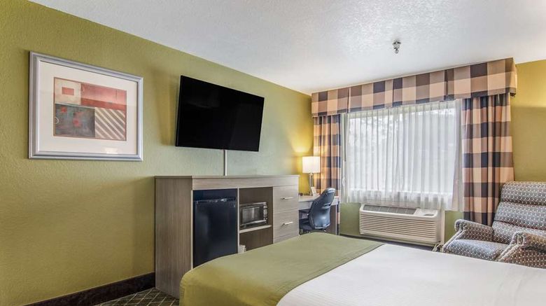 <b>Guesthouse Inn and Suites Poulsbo Room</b>. Images powered by <a href="https://iceportal.shijigroup.com/" title="IcePortal" target="_blank">IcePortal</a>.