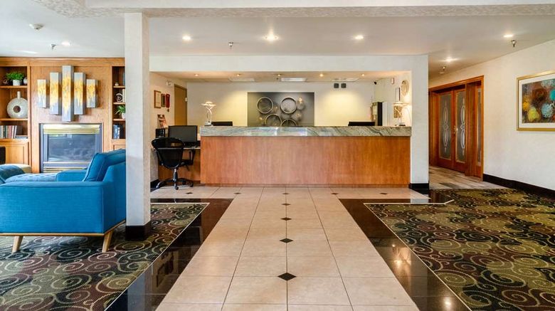 <b>Guesthouse Inn and Suites Poulsbo Lobby</b>. Images powered by <a href="https://iceportal.shijigroup.com/" title="IcePortal" target="_blank">IcePortal</a>.