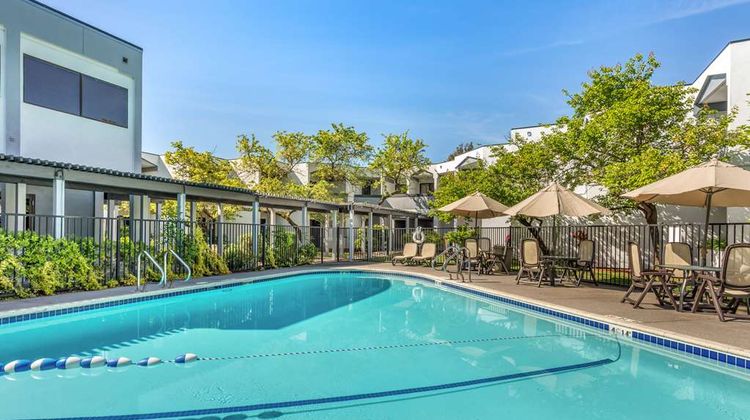 Best Western Plus Wine Country Inn & Ste Pool