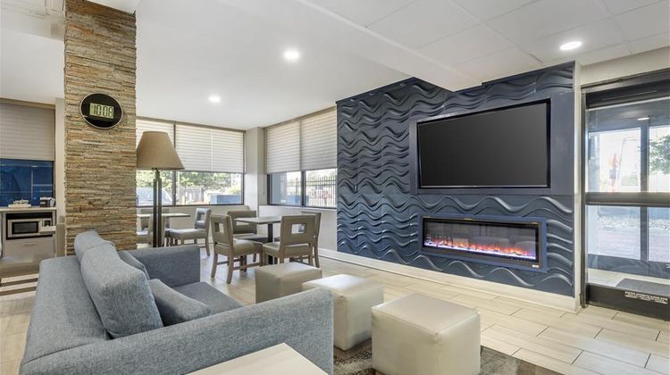 Best Western Salisbury Plaza Lobby