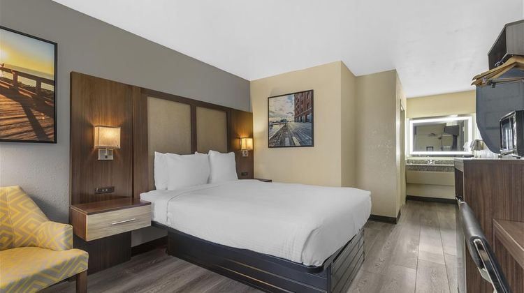 Best Western Salisbury Plaza Room