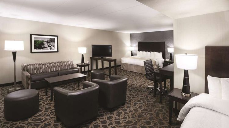 Best Western Ramkota Hotel Suite